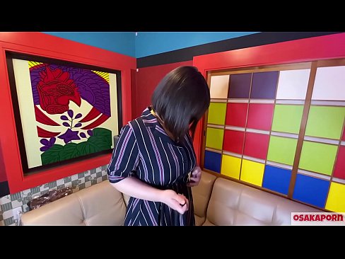 ❤️ Kuti Japonè ak gwo tit masturbe ak jwèt sèks epi li gen yon orgasm. Li pale nan yon entèvyou sou eksperyans mèrdik li. Tèt gwo ak chat pwale plen jemi byen fò. Osakaporn ❌ Porno fb nan nou