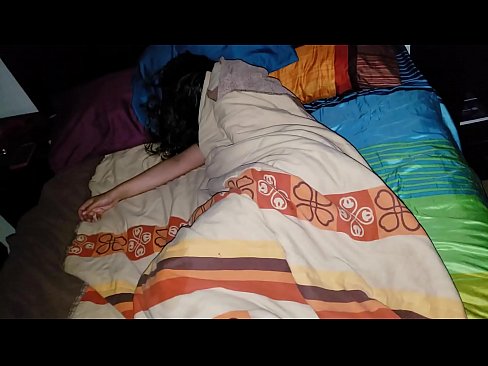 ❤️ Stepson ap reprimande jenn bèlmè li pandan l ap dòmi. ❌ Porno fb nan nou